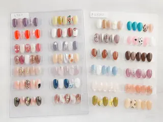 ネイル VIVIAN リサのネイルデザイン