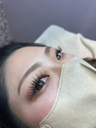 マツエク・マツパ REVE by figaro所属・福井 珠乃のヘアスタイル