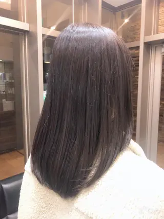 セミロング 垢抜け透明感カラー 🌻篠崎梓🌻のヘアスタイル