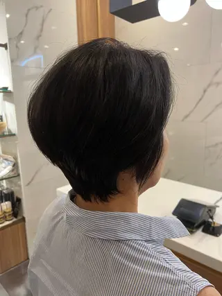 ショート 村中 逸紀のヘアスタイル