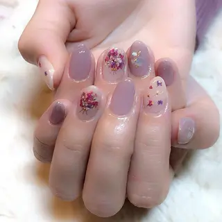 ネイル 東 千夏のネイルデザイン