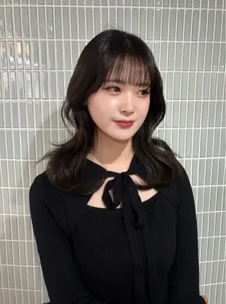 カラー 友田 那都のヘアスタイル