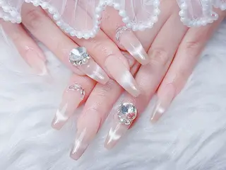 ネイル リリ 奈🎀のネイルデザイン