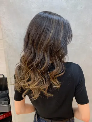 ロング カラー 鈴木 悠平のヘアスタイル