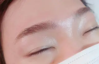 メンズ アイブロウ NAZ eyelash&eyebrow by medical salon所属・NAZ 表参道 Tomokoのマツエク・マツパデザイン