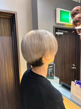 カラー メンズ noa 寒色系カラーブリーチのヘアスタイル