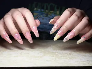 ネイル LI XINLUのネイルデザイン