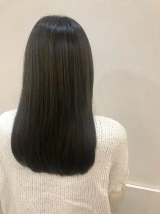 ロング カラー 内田温子大人女性 ハイライト、ボブのヘアスタイル