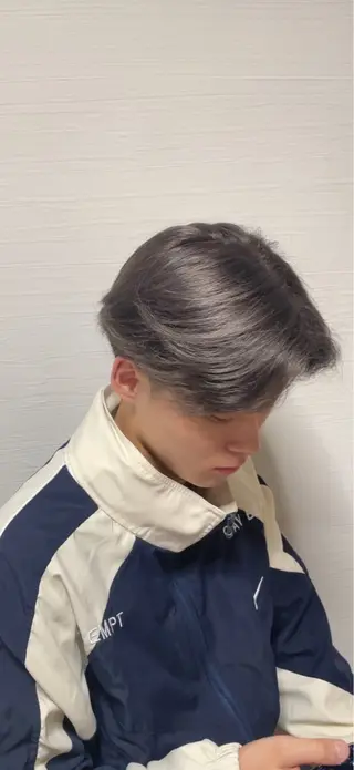 ショート カラー アトリエアレックス所属・中野 光瑠のヘアスタイル