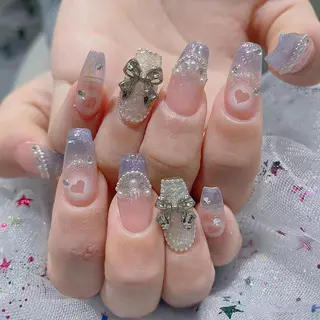 ネイル Queens テイのネイルデザイン