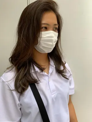 ロング カラー オチ ハナのヘアスタイル