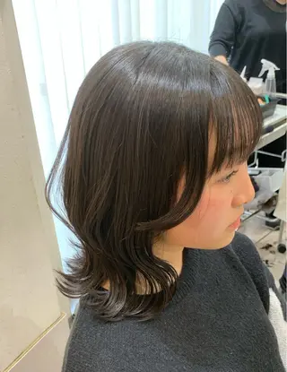 ミディアム Lamp 柏 山口 か乃 ブリーチカラーのヘアスタイル