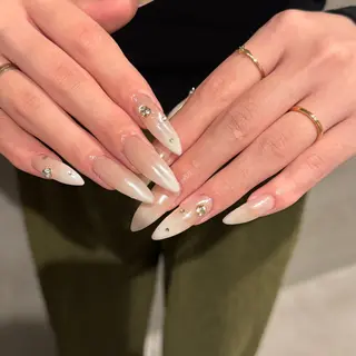 ネイル 𝐫𝐚𝐢 𝐧𝐚𝐢𝐥の眉毛・アイブロウイメージ