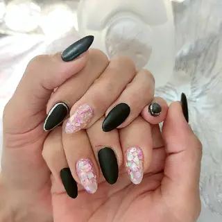 ネイル RUNWAY 　　の眉毛・アイブロウイメージ