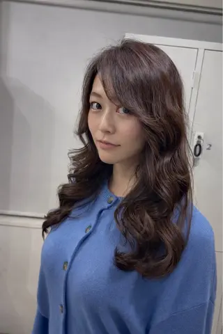 ロング 🫧とぅるん艶髪🫧 透明感カラー×猿渡のヘアスタイル