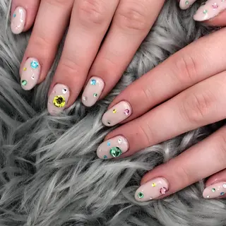 ネイル 。 YURiのネイルデザイン