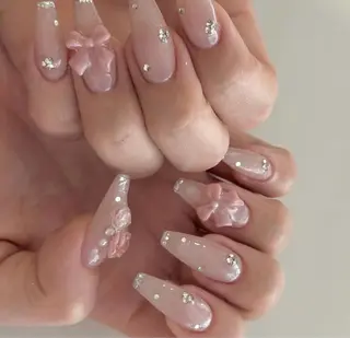 ネイル Ami 68のネイルデザイン