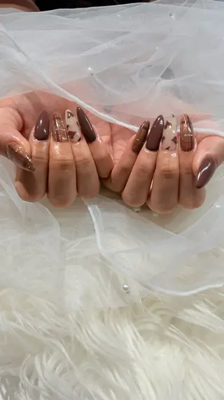 ロング マシェリローズ所属・Macherie Roseのネイルデザイン