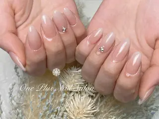 ショート ネイル One Plus Nail Salonのネイルデザイン
