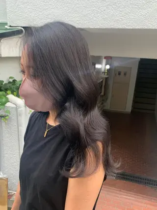 ロング カラー ヘアアレンジ SALOWIN原宿ash店所属・憧れの艶ハイトーンへ 🌙サイダサキのヘアスタイル