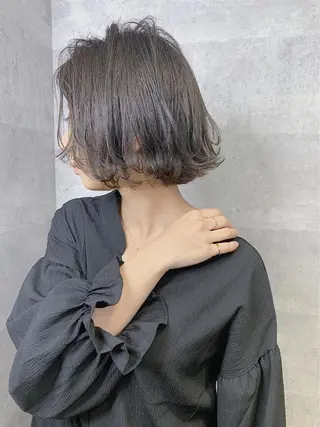 ショート カラー _WHITE+ 南海難波店のヘアスタイル