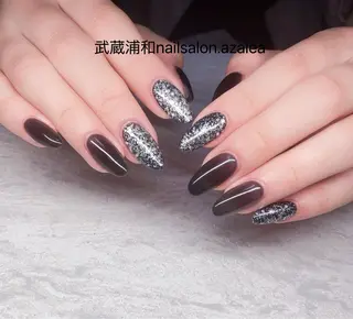 ネイル R inのネイルデザイン