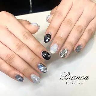 ネイル Bianca 石井🎀のネイルデザイン
