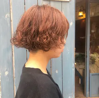 ショート パーマ ブリーチ、パーマ 西部笑のヘアスタイル
