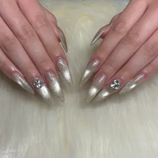 ネイル Bianca浦和🍀 suminaのネイルデザイン