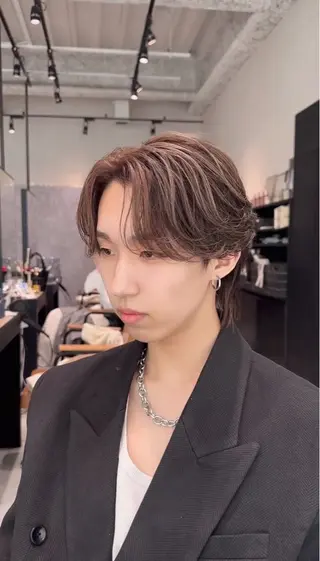 カラー パーマ メンズ 韓国レイヤーカット 透明感カラー冨田那樹のヘアスタイル