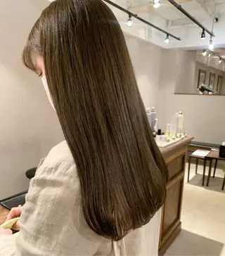 ロング カラー 透明感/オリーブ/ グレージュ/YUKAのヘアスタイル