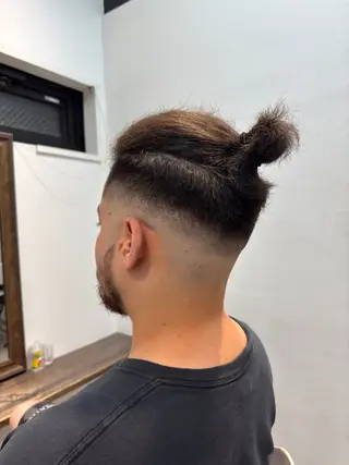 ショート Lowha(ローハ)所属・蓑島廉 ミノシマレンのヘアスタイル