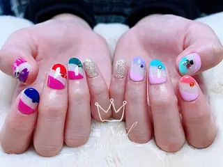 ショート カラー ネイル Lea NAILsalon所属・Le’a NailSalonのネイルデザイン