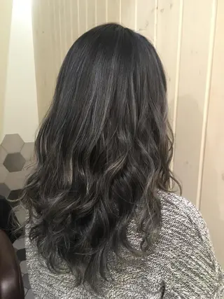 ロング カラー garlandeyelash所属・新中 茉莉香の眉毛・アイブロウイメージ