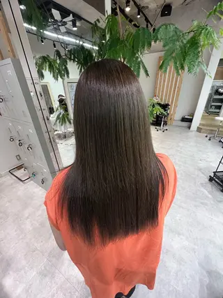 カラー 晶／艶髪カラー ／トリートメントのヘアスタイル