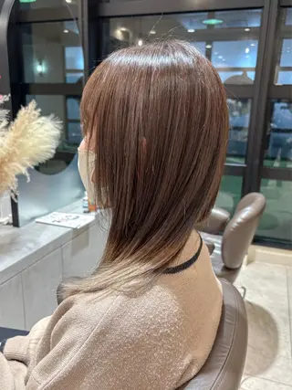 カラー 伊藤 未来のヘアスタイル