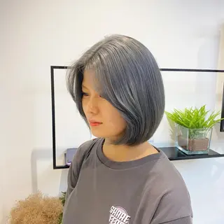 ショート カラー 荒谷 薫のヘアスタイル