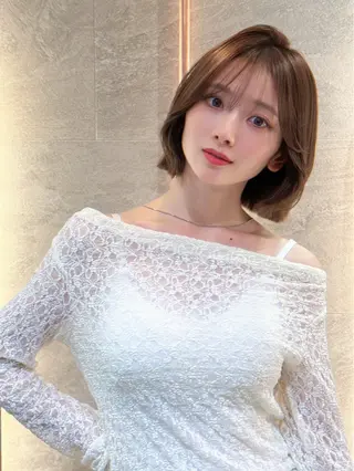 ミディアム レイヤー/縮毛矯正 /透明感/しおんのヘアスタイル