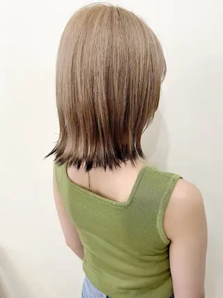 ショート カラー 大庭 千明のヘアスタイル