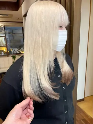 セミロング カラー 髪質改善ｶﾗｰ ｹｱﾌﾞﾘｰﾁ/ﾀﾑのヘアスタイル