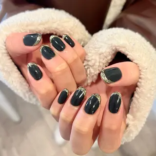 ネイル REHTOF ｜朝7時Open☀️のネイルデザイン