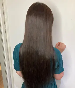 縮毛矯正🌈 三浦暢輝のヘアスタイル