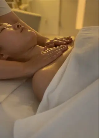 毛穴&リンパマッサージ専門サロン　花のWA所属・毛穴&リンパマッサー ジ専門サロン花のWAのエステ・リラクイメージ