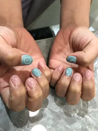 ネイル EARTH上尾店所属・藤倉 千恵美のネイルデザイン