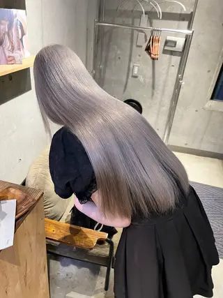 ロング ⭐️横浜ブリーチ特化 美容師 堤涼⭐️のヘアスタイル