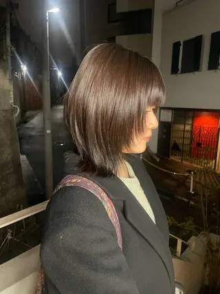 ミディアム gotoday シェアサロン　渋谷モディ店所属・ブリーチなし🩶透明 感カラー🩶社会人様のヘアスタイル