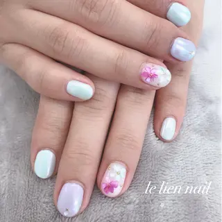 ショート le lien nailのネイルデザイン