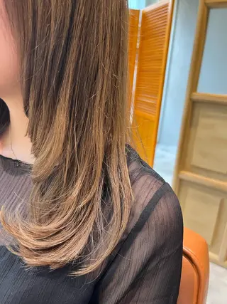 セミロング カラー olelo国立🐟 Maho🐟のヘアスタイル