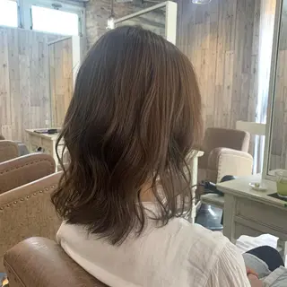 ミディアム 🌷L'oeuf 【ﾙﾌ】ホシカワ🌷のヘアスタイル