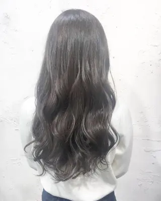 セミロング カラー パーマ ✨艶髪✨透明感✨ 山内大樹のヘアスタイル